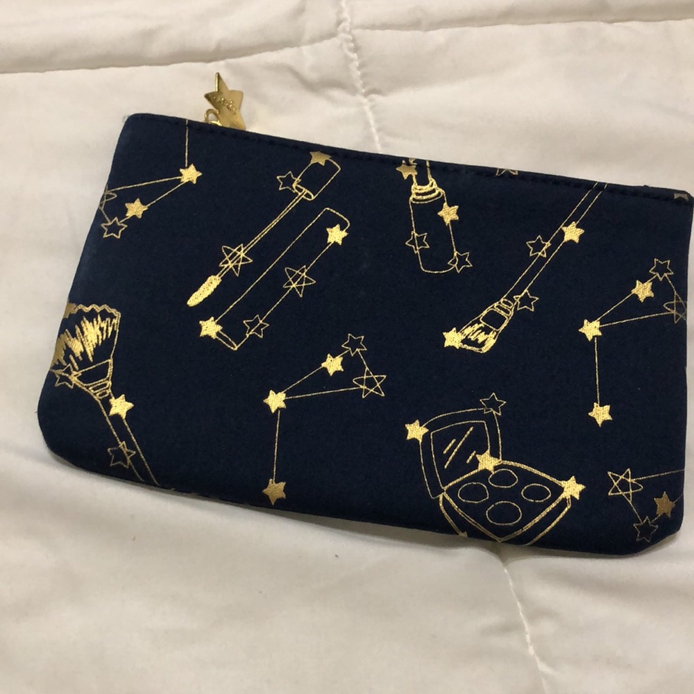 Ipsy Bundle of Make-Up Bags - Picture 10 of 15
